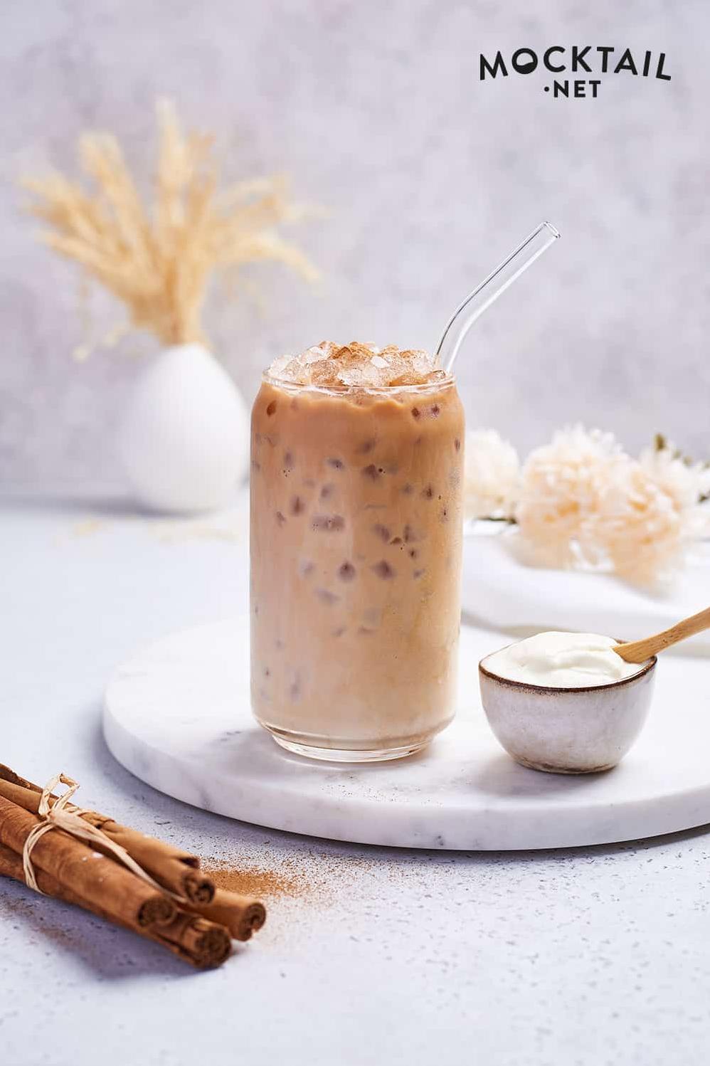  A dreamy blend of spicy chai and creamy milk to soothe your soul