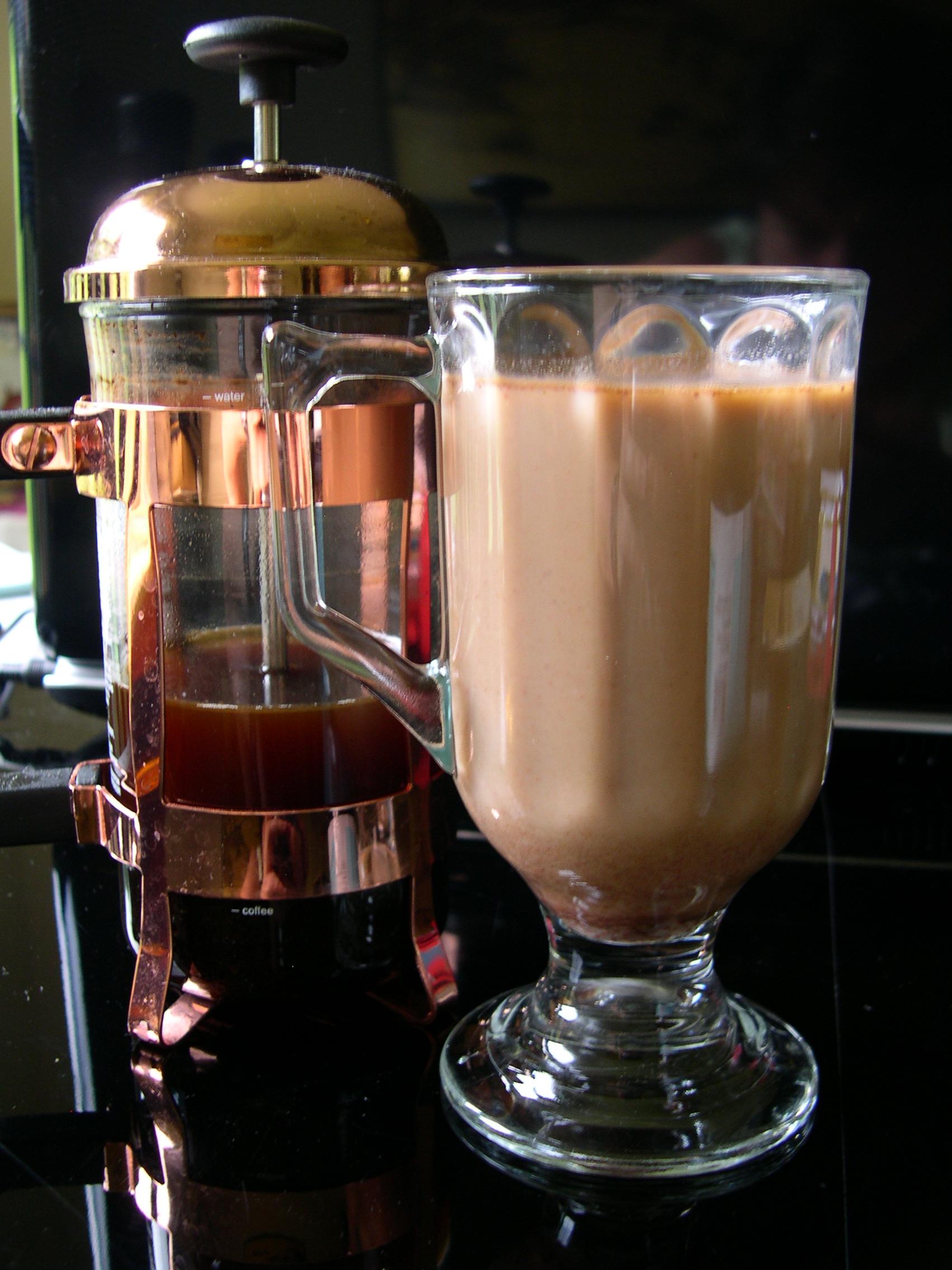  Brew that espresso like a boss and get ready for some sweet Snickers action in your latte!