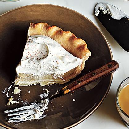Try this Delicious and Creamy Chai Cream Pie