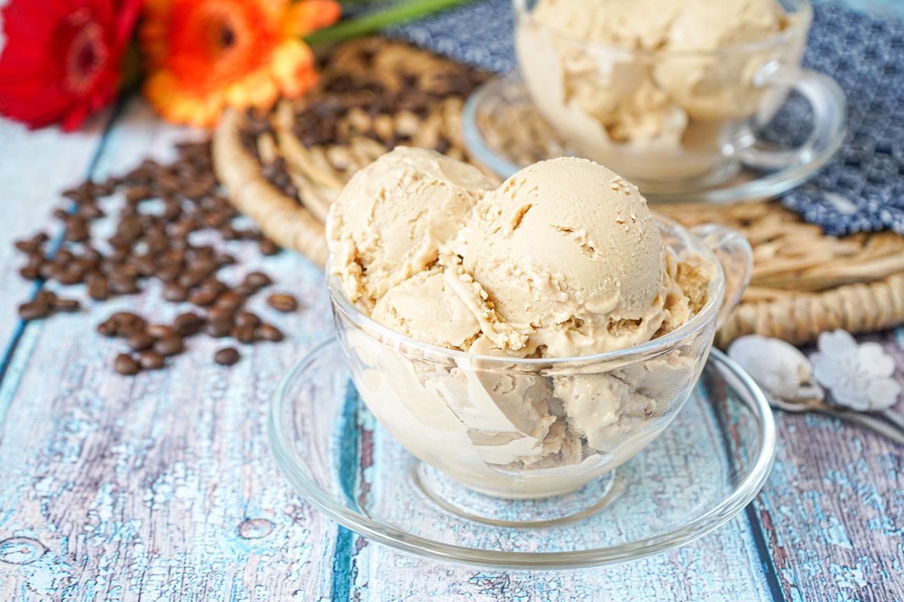  Chill out with a scoop of coffee frozen yogurt.