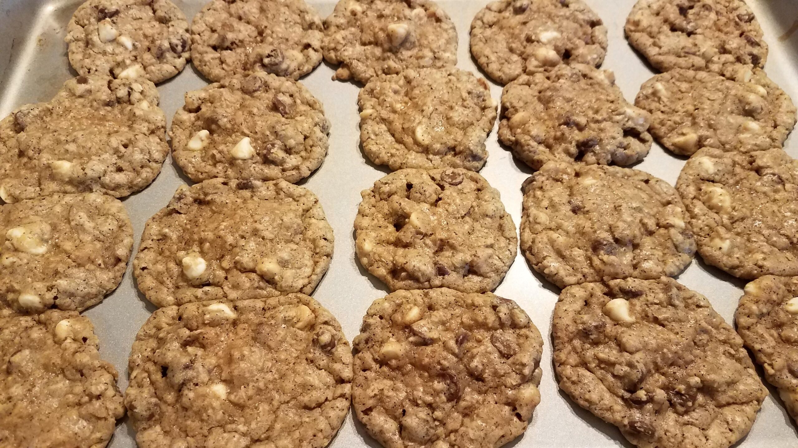 Scrumptious Oatmeal Cookies: A Heartwarming Treat
