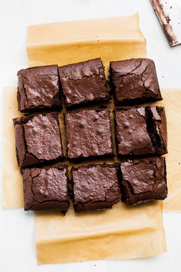  Enjoy the bold flavors of Espresso Brownies!
