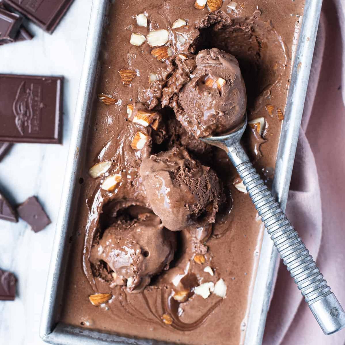  Indulge in the rich flavors of this decadent ice cream recipe.
