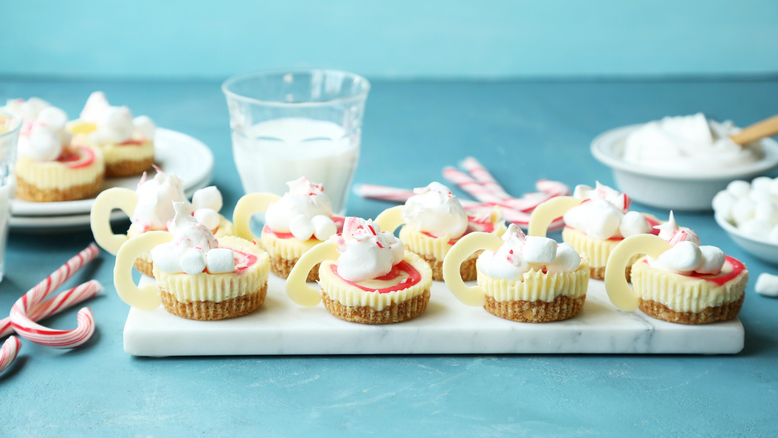 Delicious Winter Warmer: Peppermint White Mocha Cheesecakes