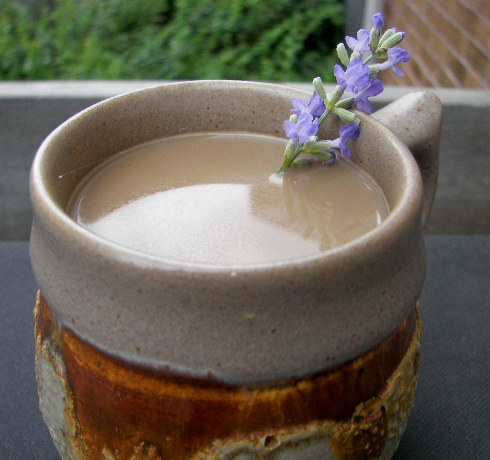 Sure, here are seven creative photo captions for the Lavender Coffee recipe: