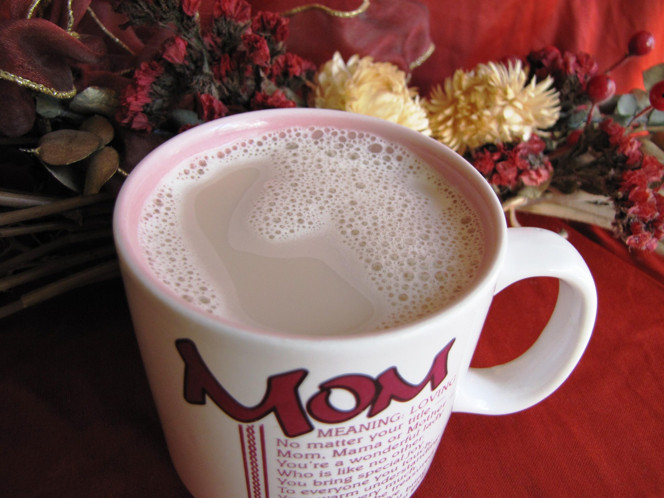 Indulge in a Creamy Vanilla Bean Tea Latte