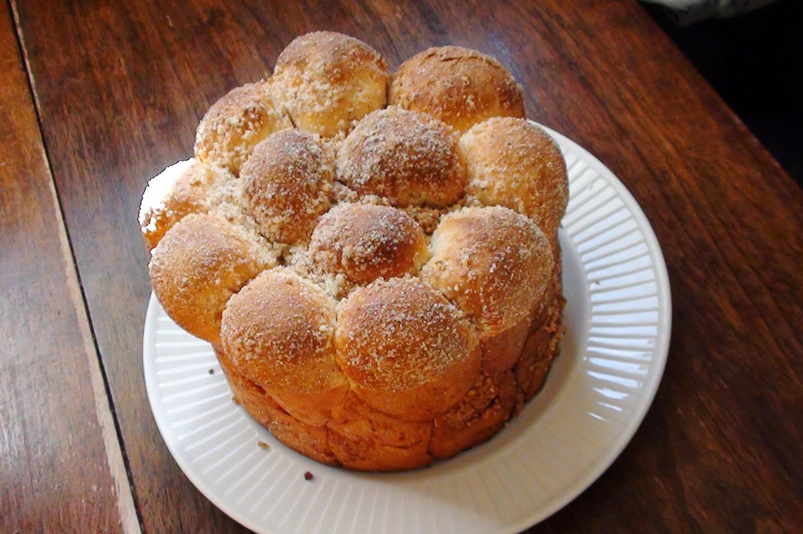 Watch out, this golden dumpling coffee cake is addictively delicious.