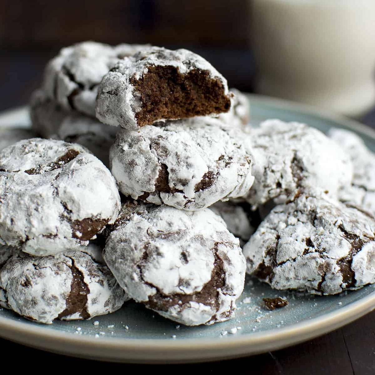  Who needs a hot cocoa when you can have Mocha Crinkles with a marshmallow on top?